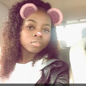 Meet your Posher, Nadege